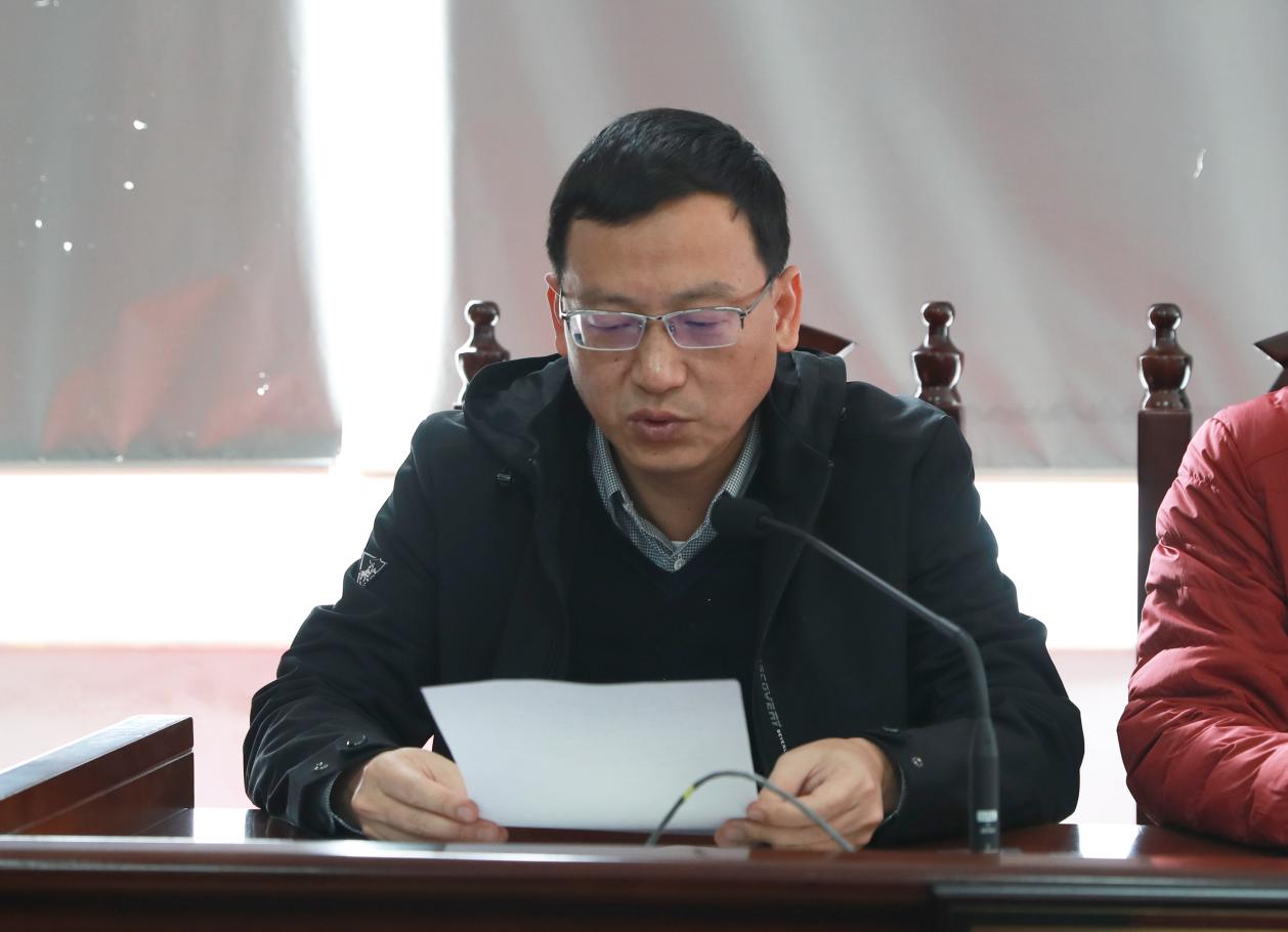 河源市副市长刘东豪代表市政府出庭应诉