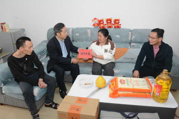 DSC_8592(1)_调整大小.JPG