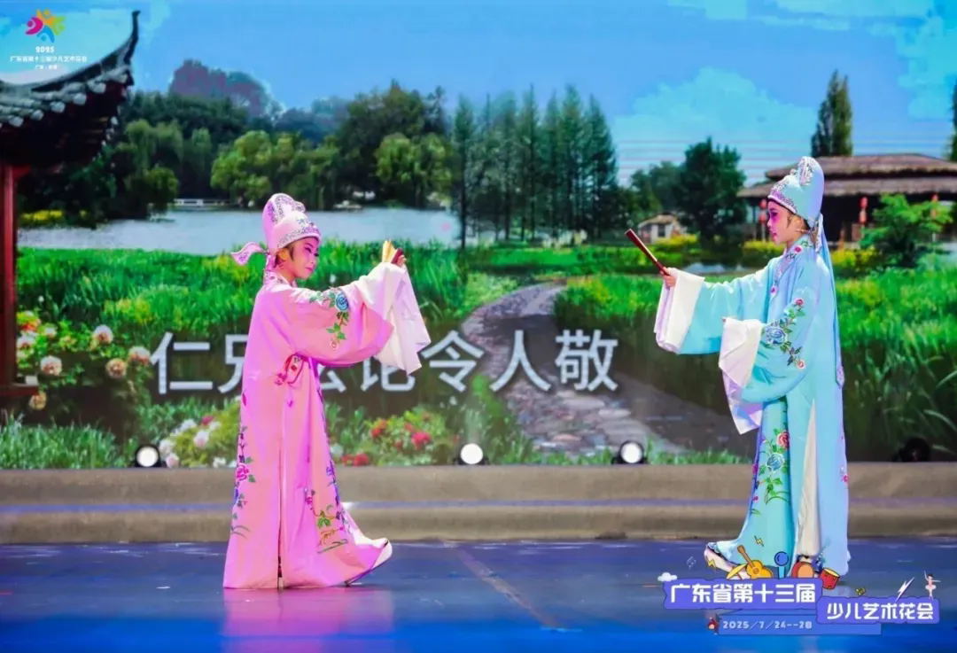 我家有个小九妹.webp.png