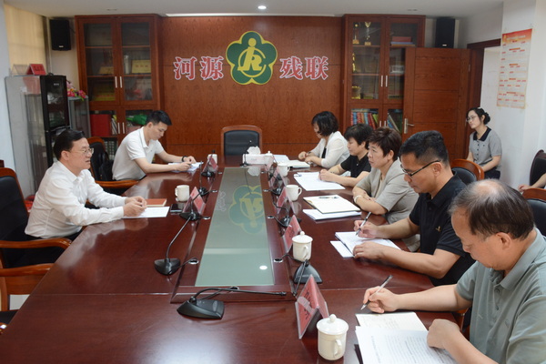 图为座谈会现场.JPG
