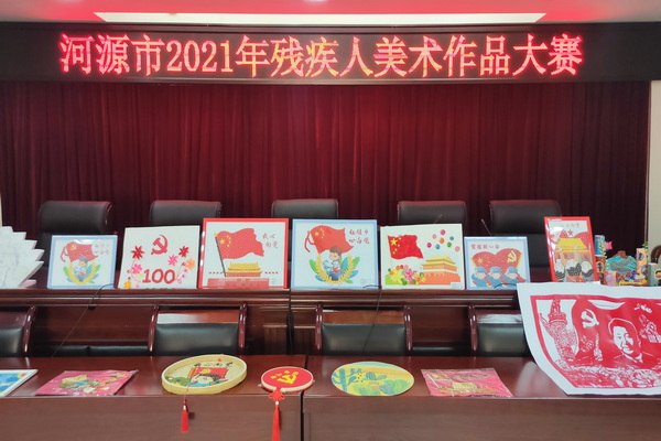 图为评选现场.jpg