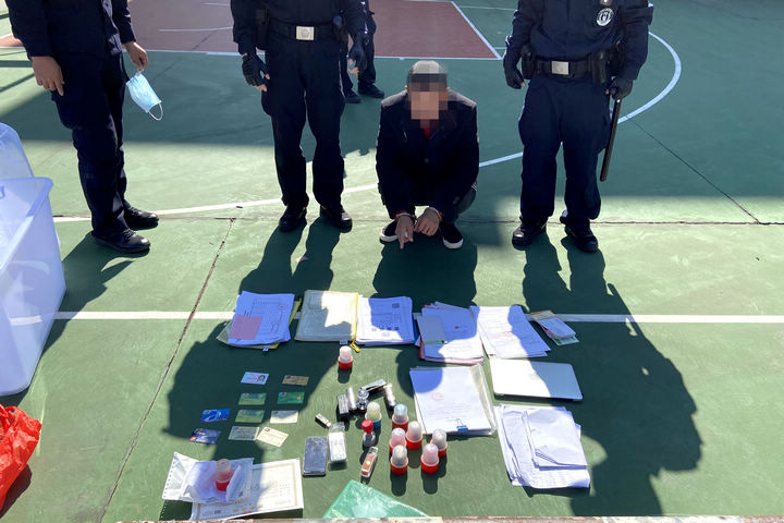为下游受票企业大肆虚开增值税专用发票和普通发票,犯罪嫌疑人许某