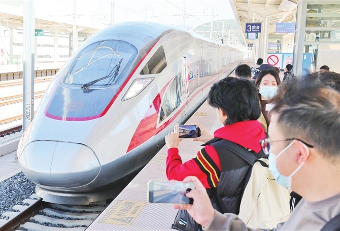 互联互通“活经脉” “融湾”“融深”再提速.jpg