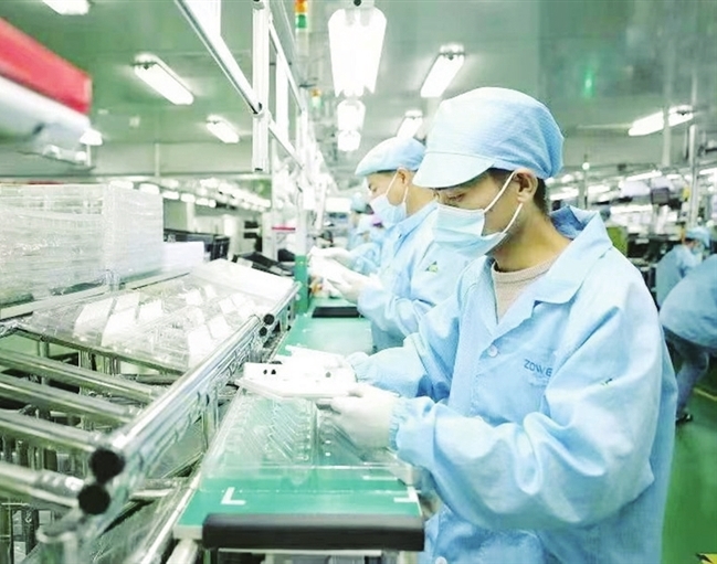 党的二十大报告为高质量发展指路领航.jpg