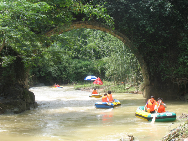 龙湾漂流